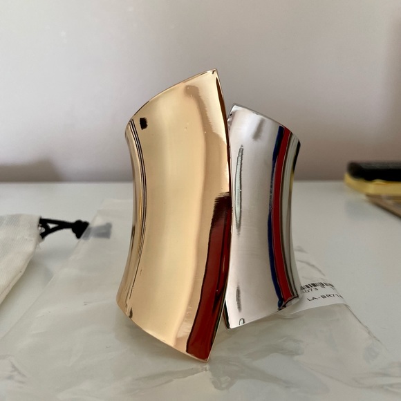 Eye Candy LA Cleo Cuff Bracelet - Picture 1 of 4